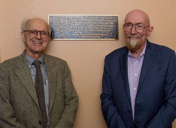 The plaque at Palmer Physical Laboratory
