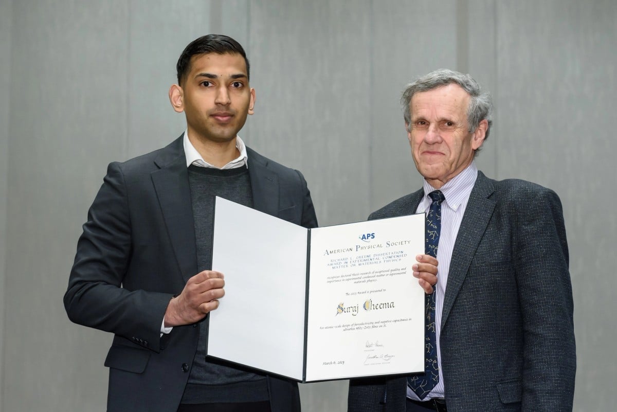 Award winner Suraj Cheema with APS President Robert Rosner