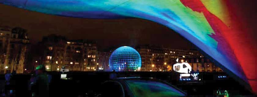 IYL 2015 Switches On in the City of Light<br />
The yearlong celebration of light and light technology kicked off in Paris in January.