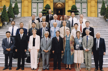 The President of Vietnam is 5th from the left, and Helen Quinn is 6th from the left, in the front row.