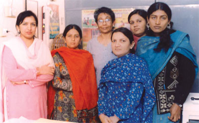 Usha Mallik with Pakistani women