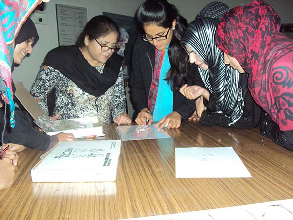 Pakistan students explore physics 1