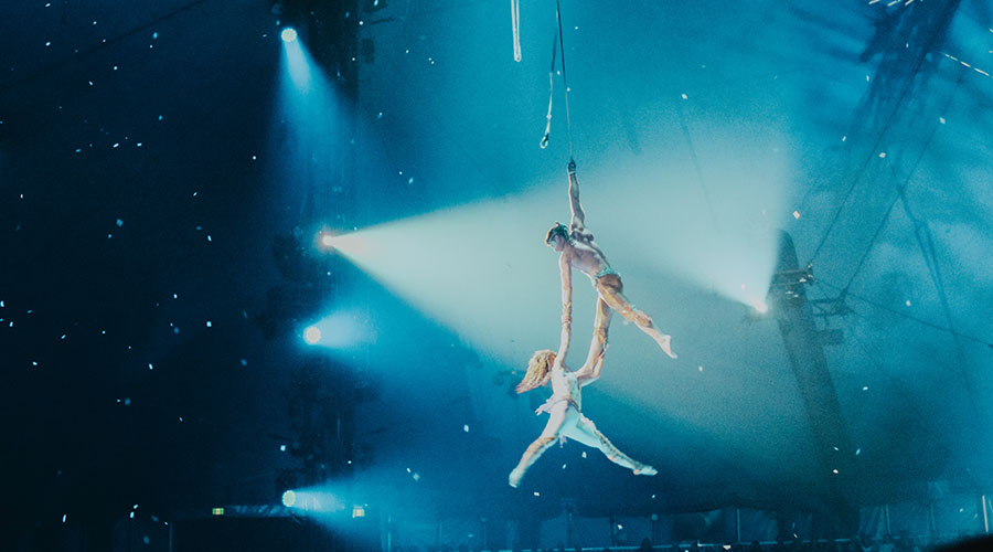 PIV cirque acrobats